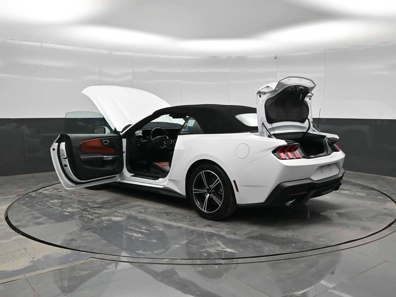 Used 2024 Ford Mustang Premium image 44