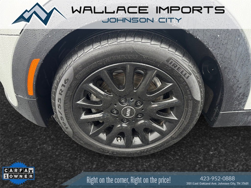 Used 2017 MINI Cooper Base image 9