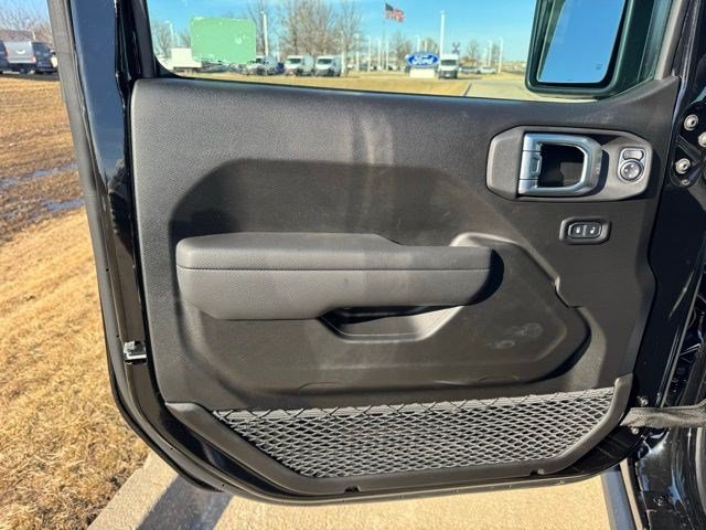 New 2026 Jeep Gladiator Sport AWD/4WD image 8