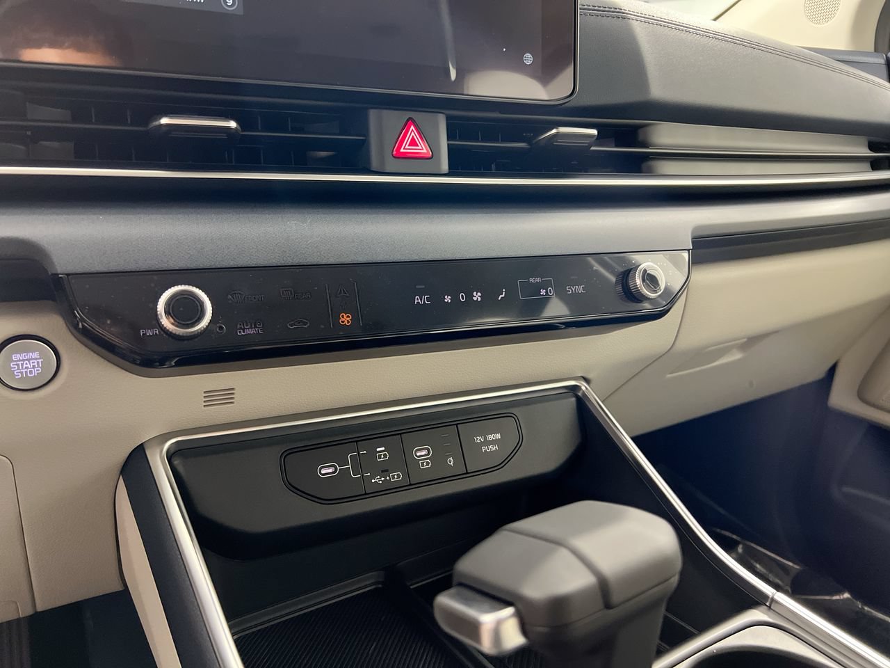 New 2026 Kia Carnival EX FWD image 24