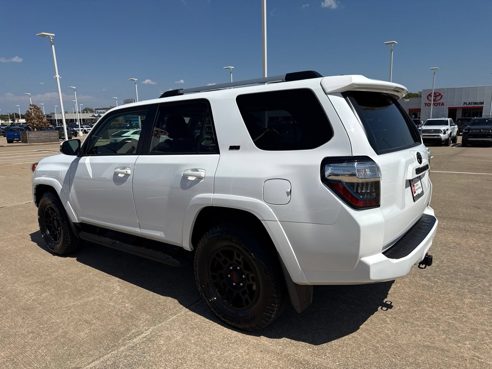 Used 2024 Toyota 4Runner SR5 Premium w/ Moonroof Package AWD/4WD image 5