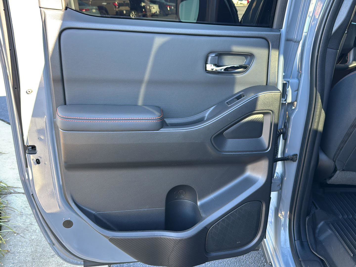 Used 2024 Nissan Frontier PRO-4X w/ Pro Convenience Package image 15