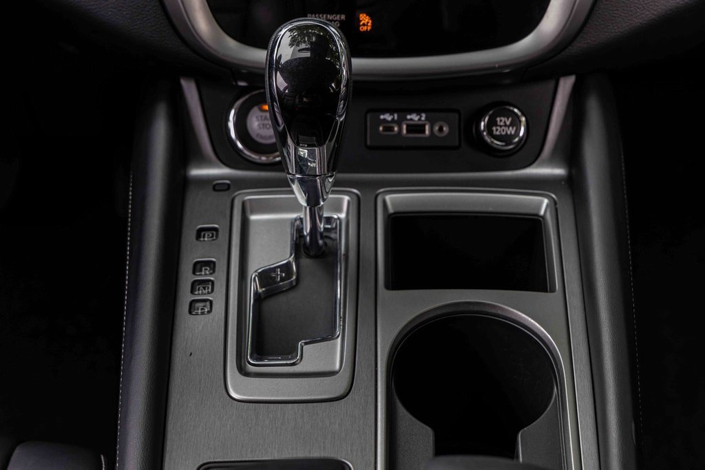 Certified 2024 Nissan Murano SV w/ SV Midnight Edition Package image 12