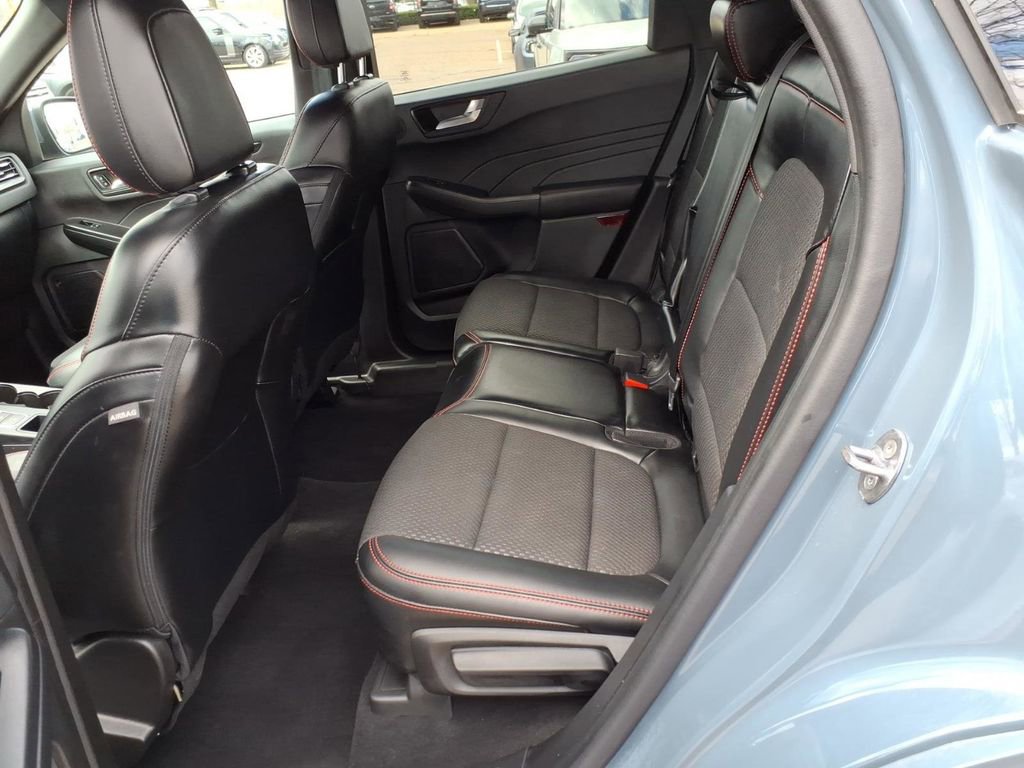 Used 2023 Ford Escape ST-Line Select w/ Tech Pack #2 image 11