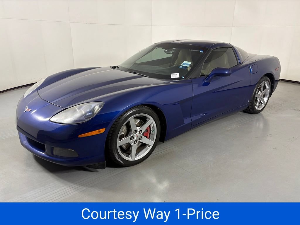Used 2007 Chevrolet Corvette Coupe w/ Preferred Equipment Group RWD image 6
