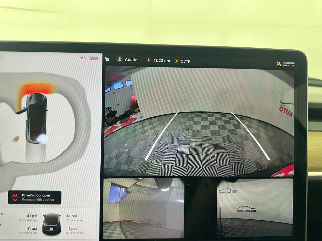 Used 2022 Tesla Model Y Performance AWD/4WD image 31