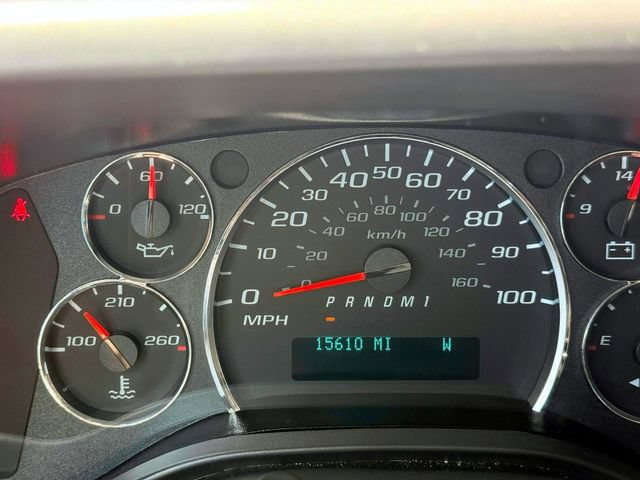 Used 2025 Chevrolet Express 3500 LT w/ LT Preferred Equipment Group RWD image 19