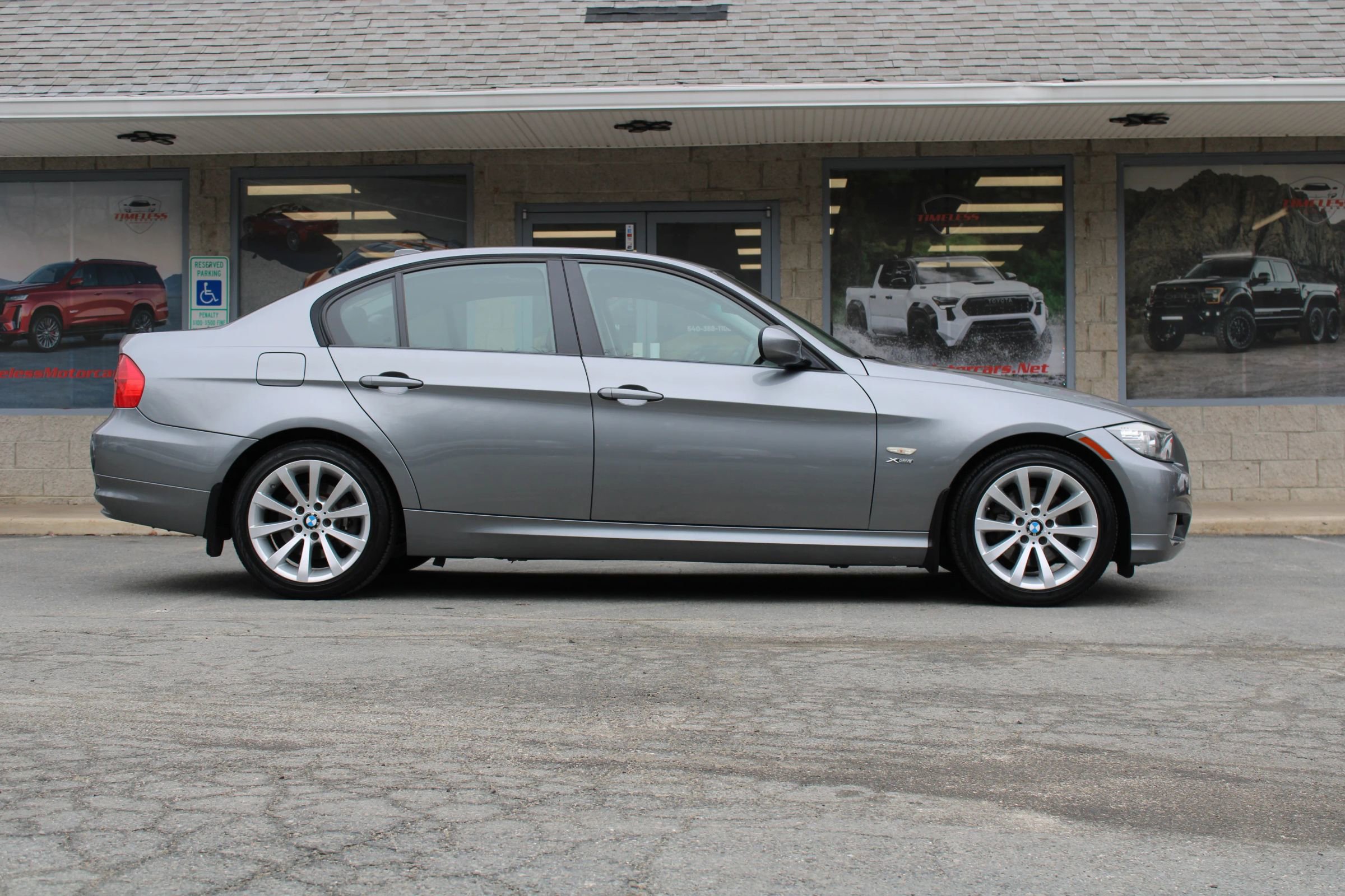 Used 2011 BMW 328i xDrive Sedan w/ Premium Pkg image 21
