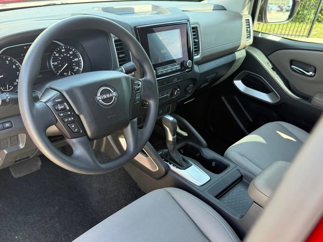 Used 2022 Nissan Frontier SV image 9