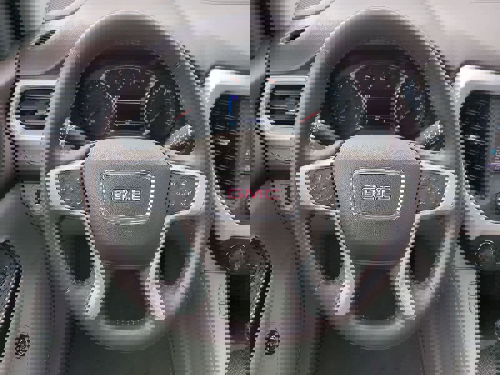 Used 2017 GMC Acadia SLT image 26