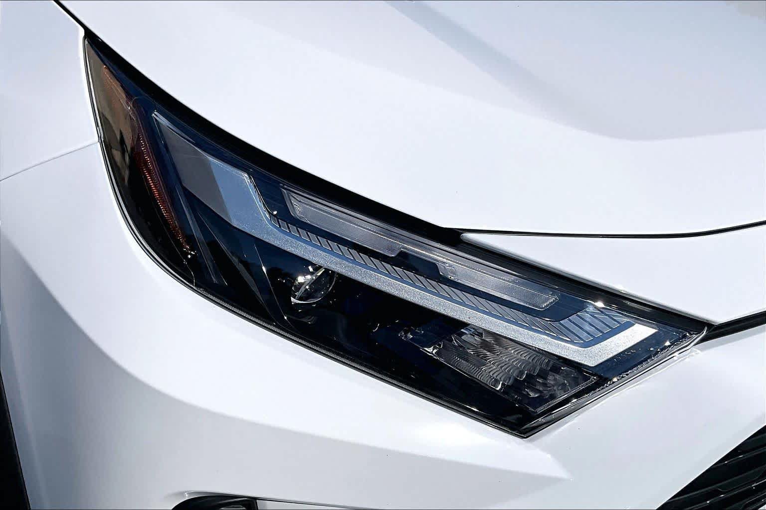 Used 2023 Toyota RAV4 XLE w/ Convenience Package FWD image 28