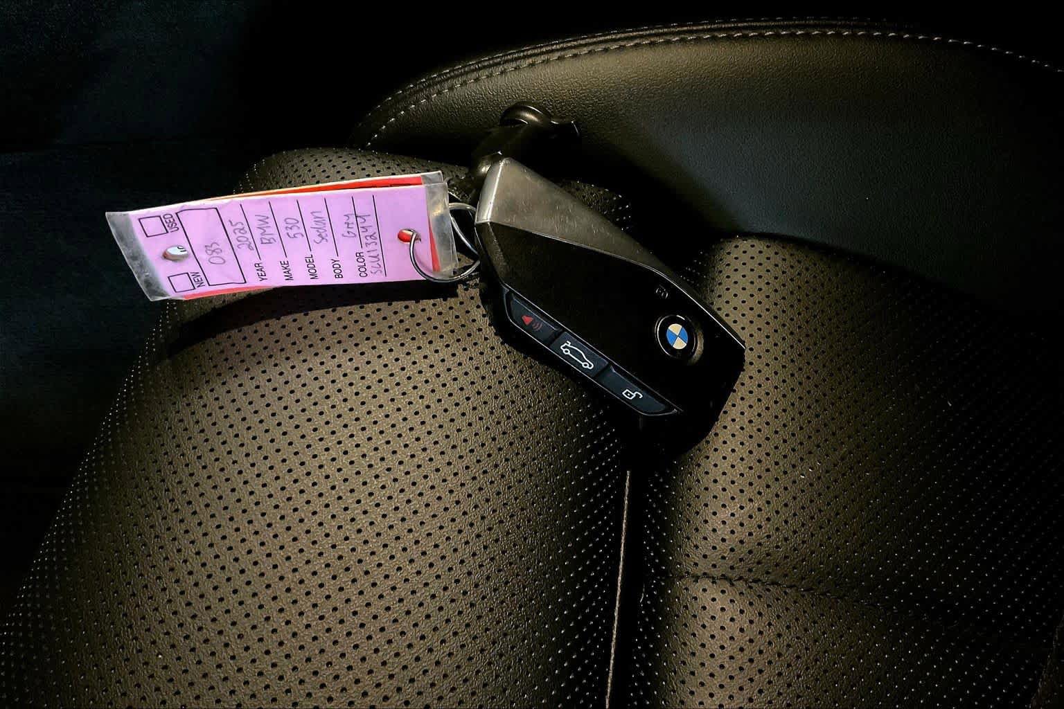 Certified 2025 BMW 530i image 13