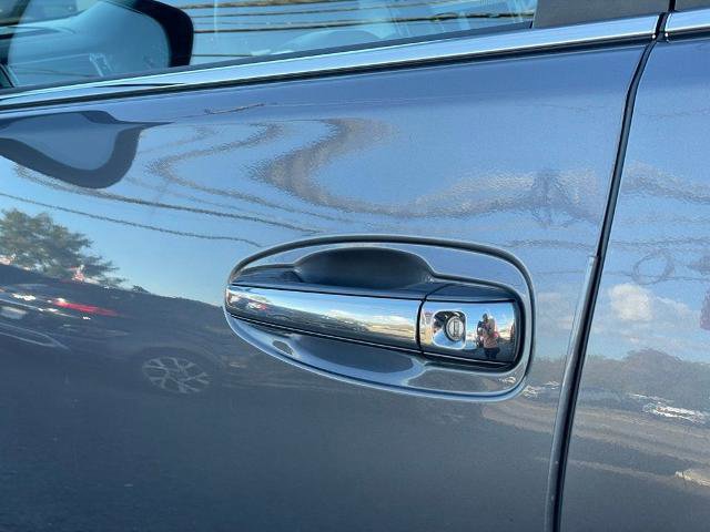 Used 2022 Lexus GX 460 Premium w/ Accessory Package image 26