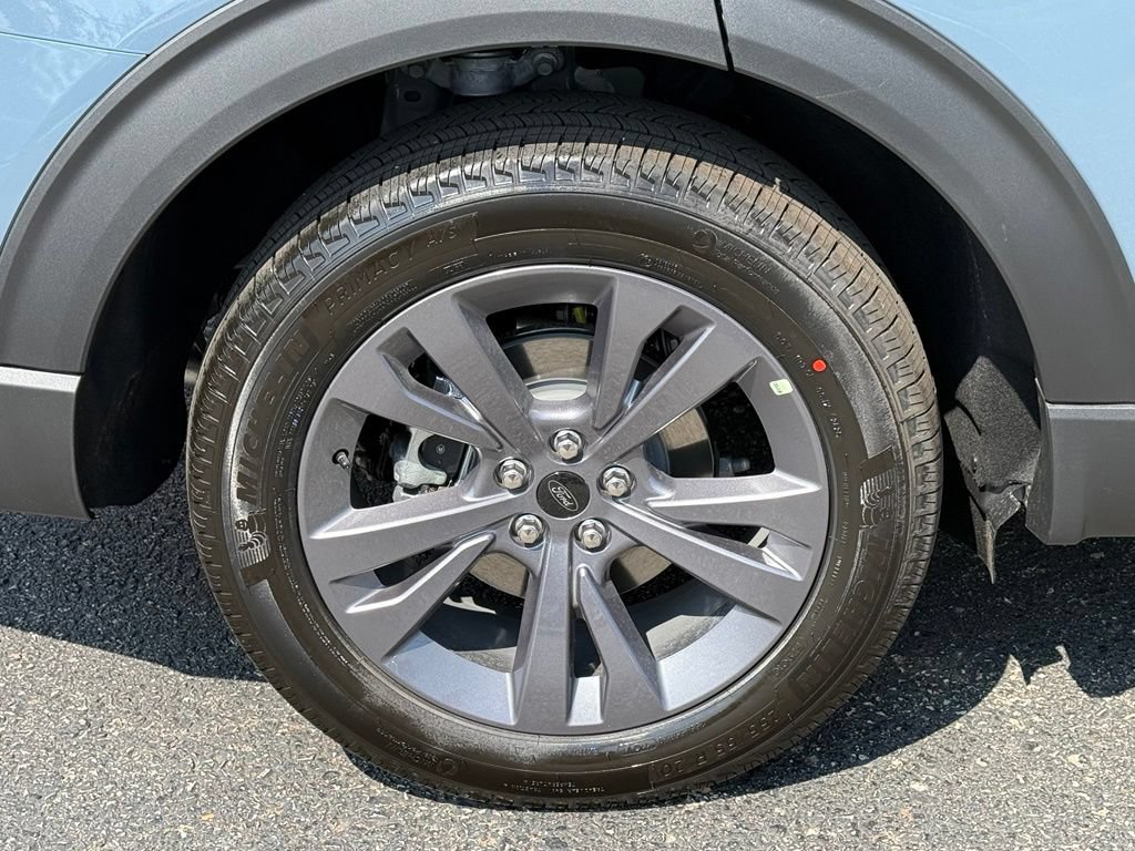 New 2026 Ford Explorer Active w/ Active Comfort Package AWD/4WD image 6