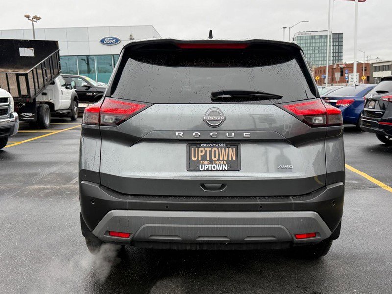 Used 2023 Nissan Rogue S AWD/4WD image 5