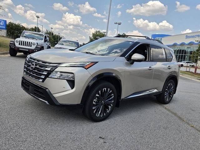 Used 2025 Nissan Rogue Platinum AWD/4WD image 4