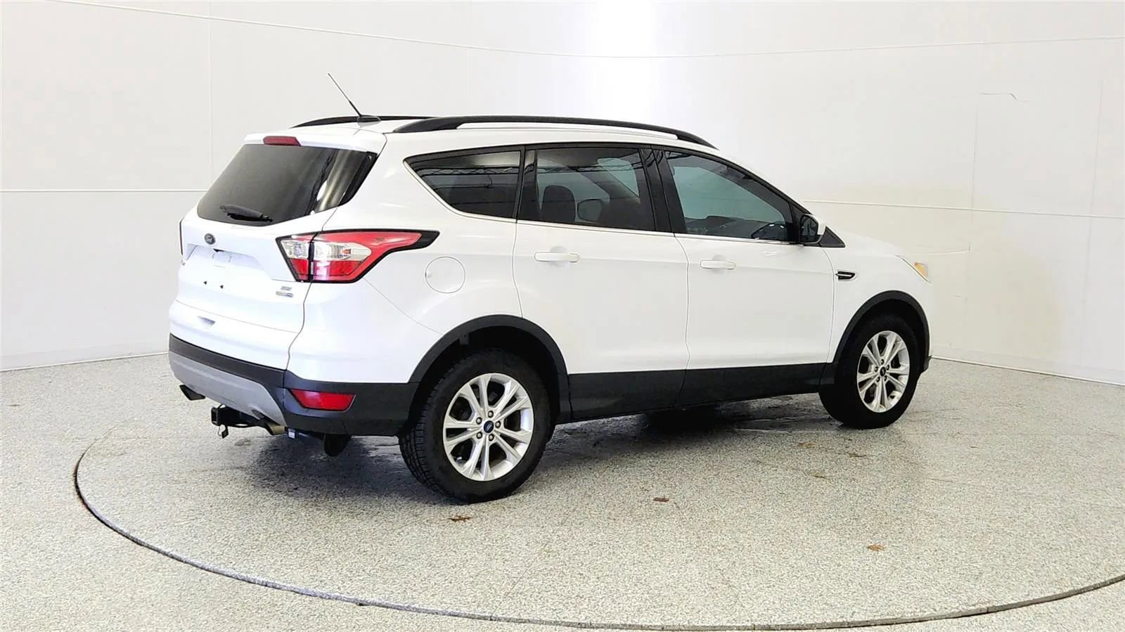 Used 2018 Ford Escape SE image 7