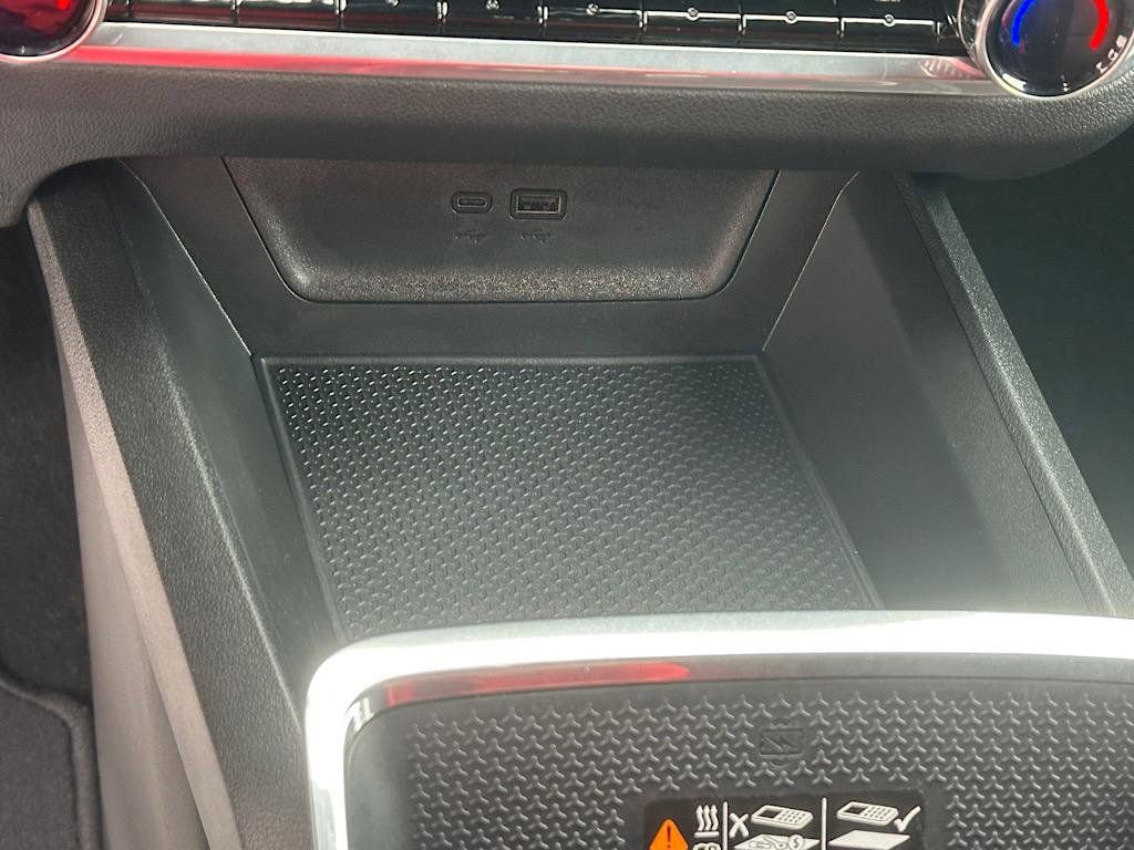 Used 2026 Chevrolet Equinox LT w/ Convenience Package II image 22