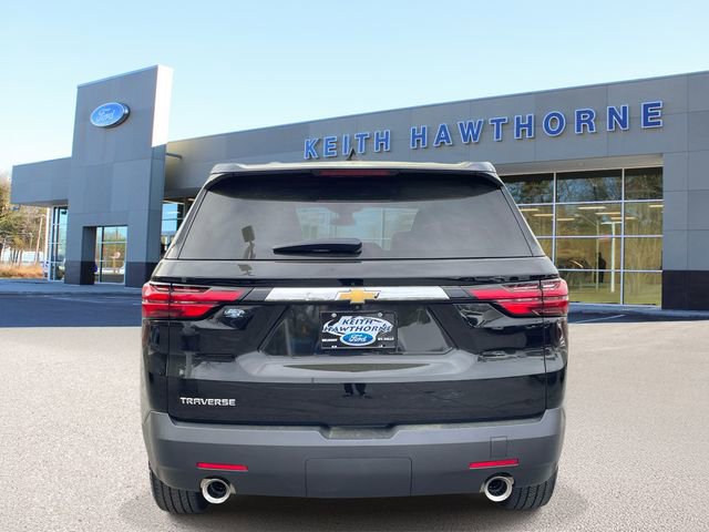 Used 2023 Chevrolet Traverse LS w/ Safety Package image 5