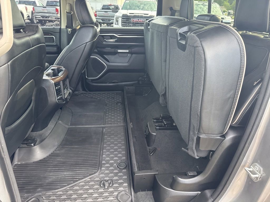 Used 2022 RAM 1500 Laramie AWD/4WD image 7