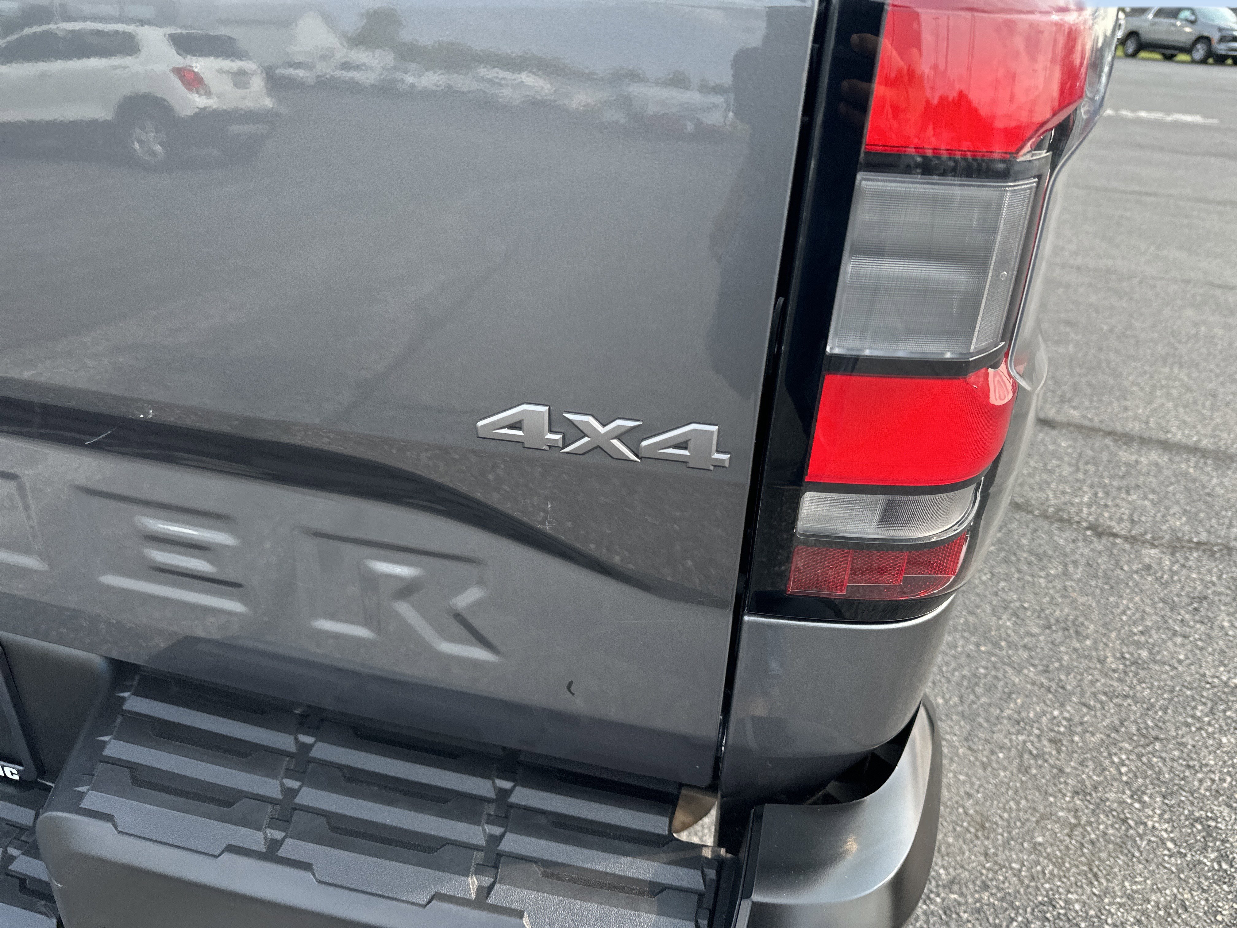 Used 2022 Nissan Frontier S w/ Technology Package image 6