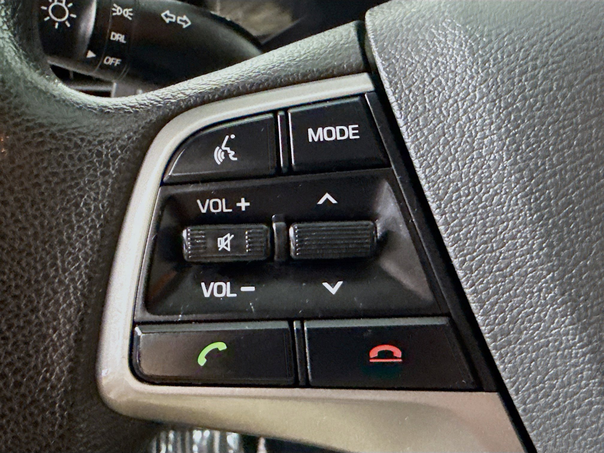 Used 2017 Hyundai Elantra SE image 14