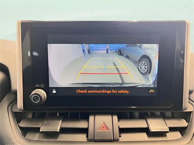Used 2025 Toyota RAV4 XLE image 23