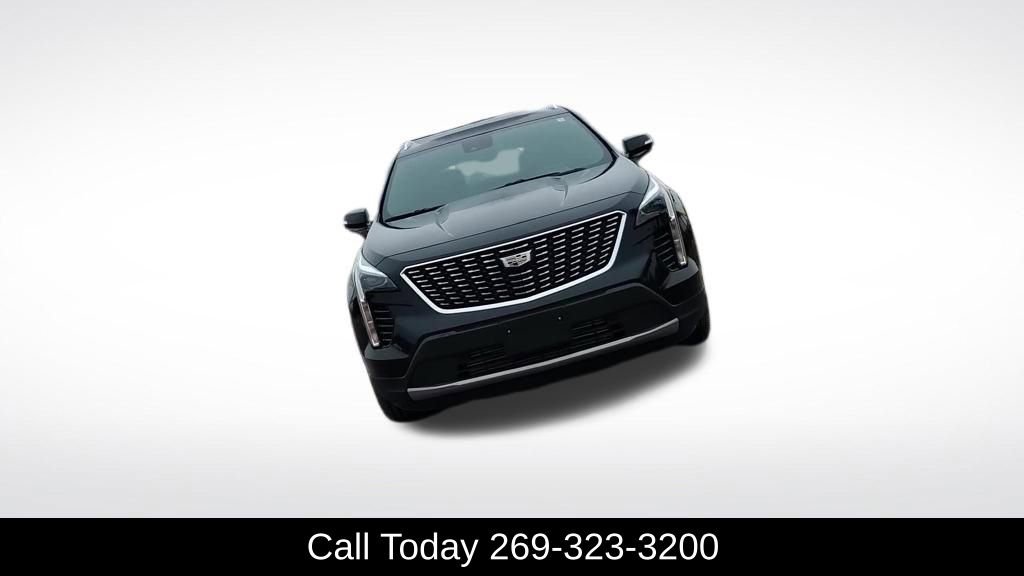 Used 2021 Cadillac XT4 Premium Luxury w/ Cold Weather Package image 10