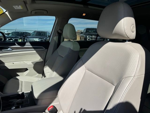 Used 2020 Volkswagen Atlas SE w/ Panoramic Sunroof Package image 13