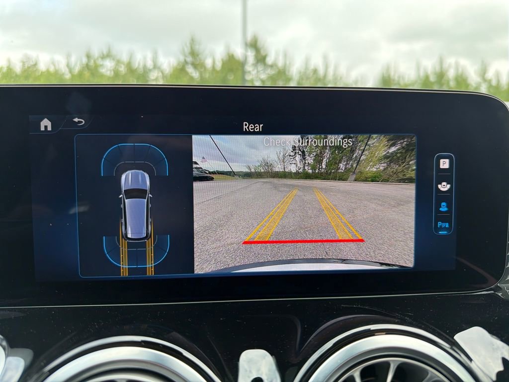 Certified 2024 Mercedes-Benz GLB 250 image 9