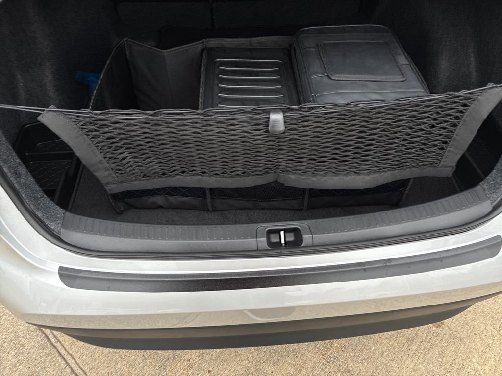 New 2026 Toyota Corolla LE image 32