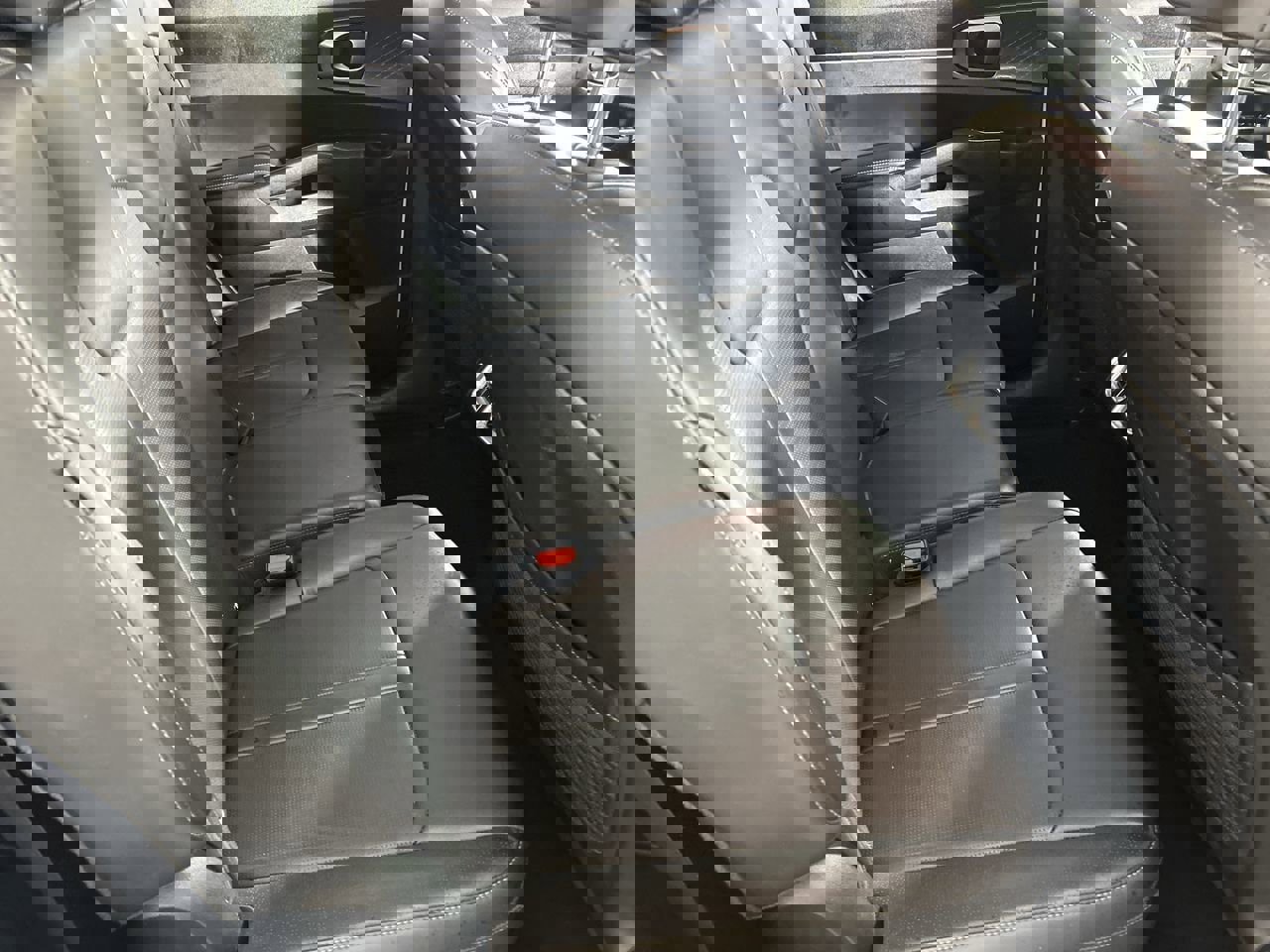 Used 2024 Kia Sorento S image 24