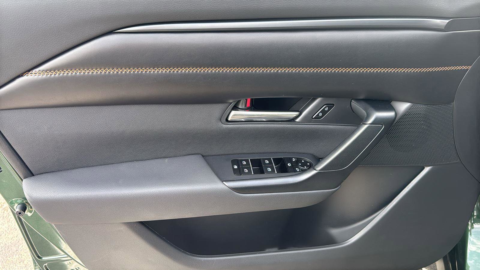 Certified 2025 MAZDA CX-50 2.5 Turbo w/ Cargo Package image 8