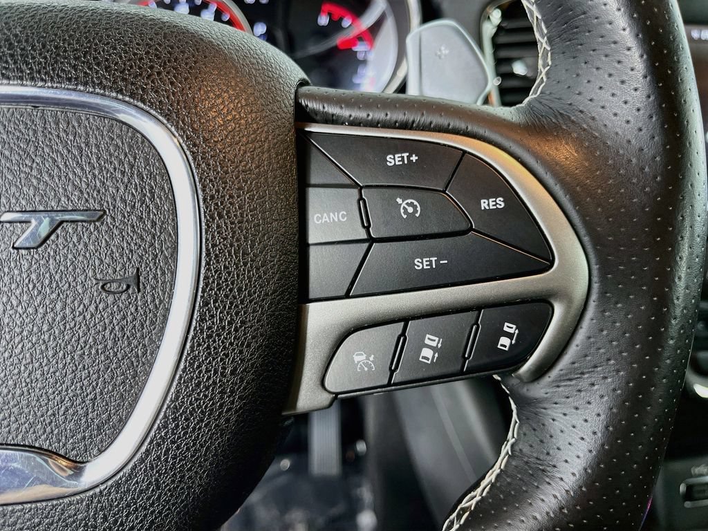 Used 2018 Dodge Durango SRT w/ SRT Interior Appearance Group AWD/4WD image 16
