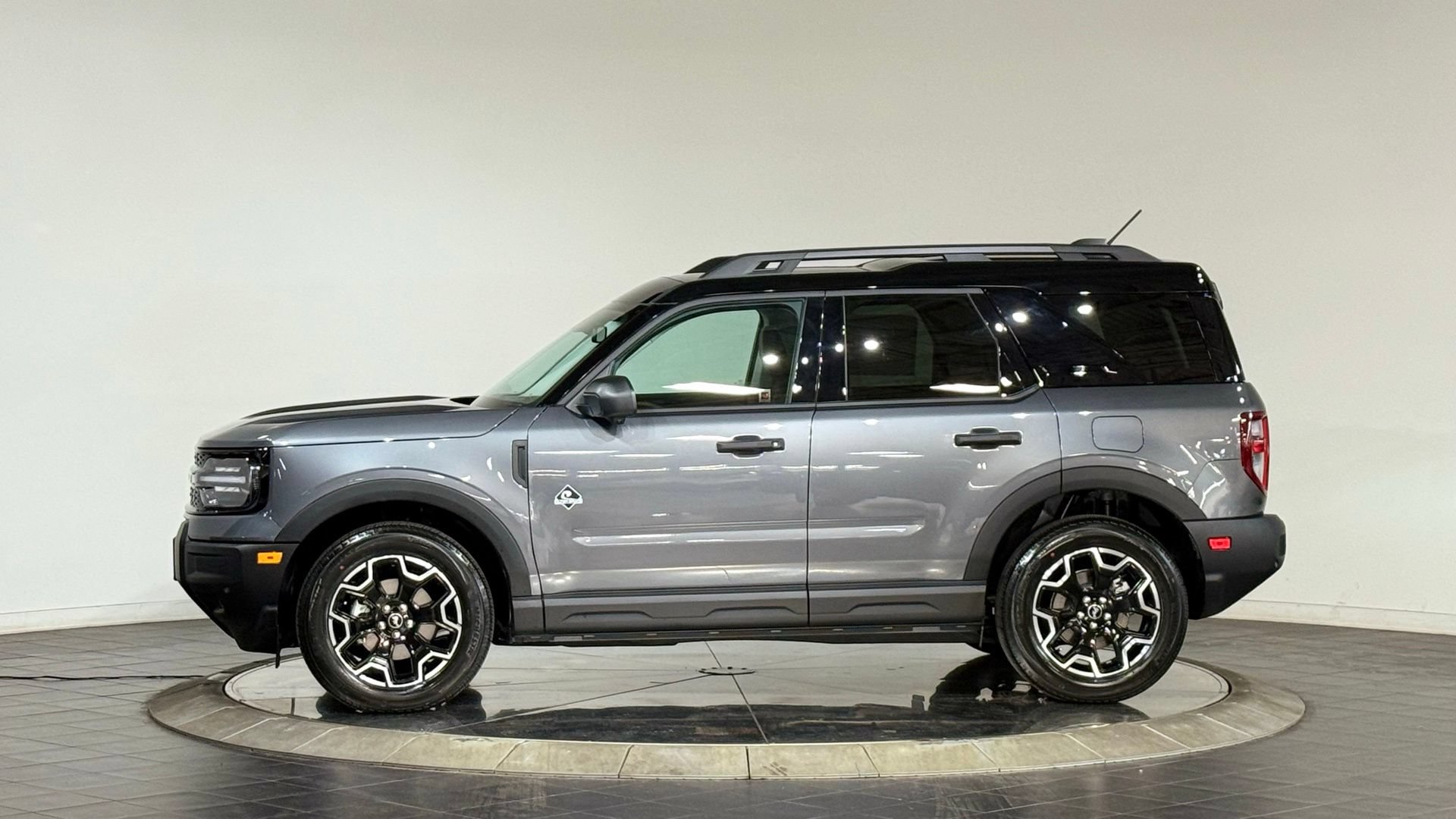 New 2026 Ford Bronco Sport Outer Banks w/ Outer Banks Tech Package+ AWD/4WD image 6