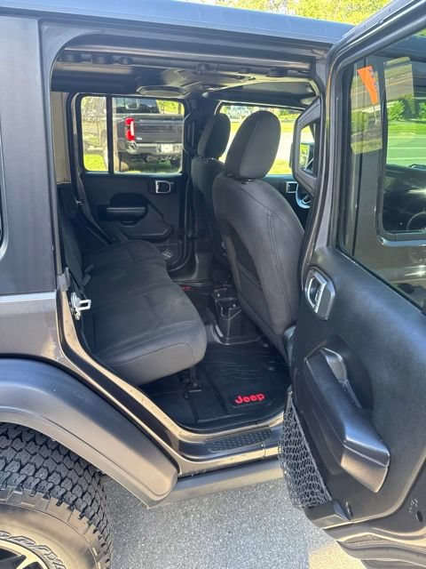 Used 2018 Jeep Wrangler Unlimited Sport S AWD/4WD image 19