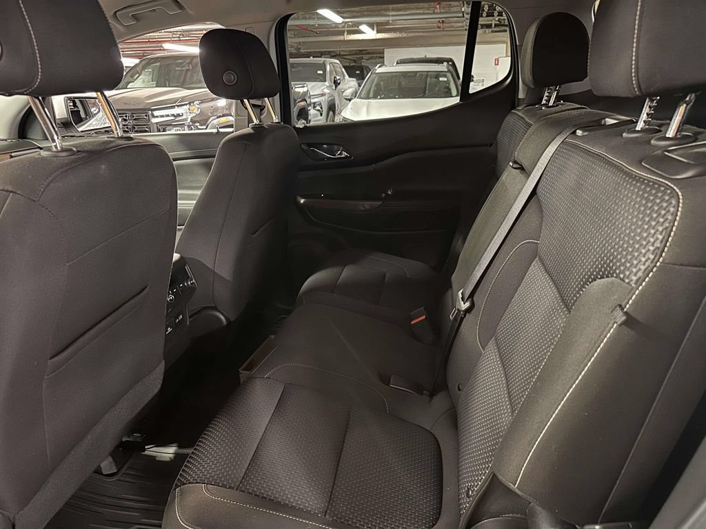 Used 2023 GMC Acadia SLE w/ Driver Convenience Package AWD/4WD image 16