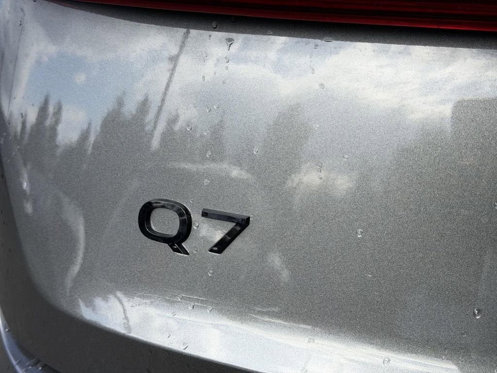 New 2026 Audi Q7 3.0T Premium Plus AWD/4WD image 12
