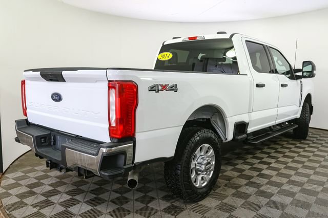 Used 2024 Ford F350 XLT image 12