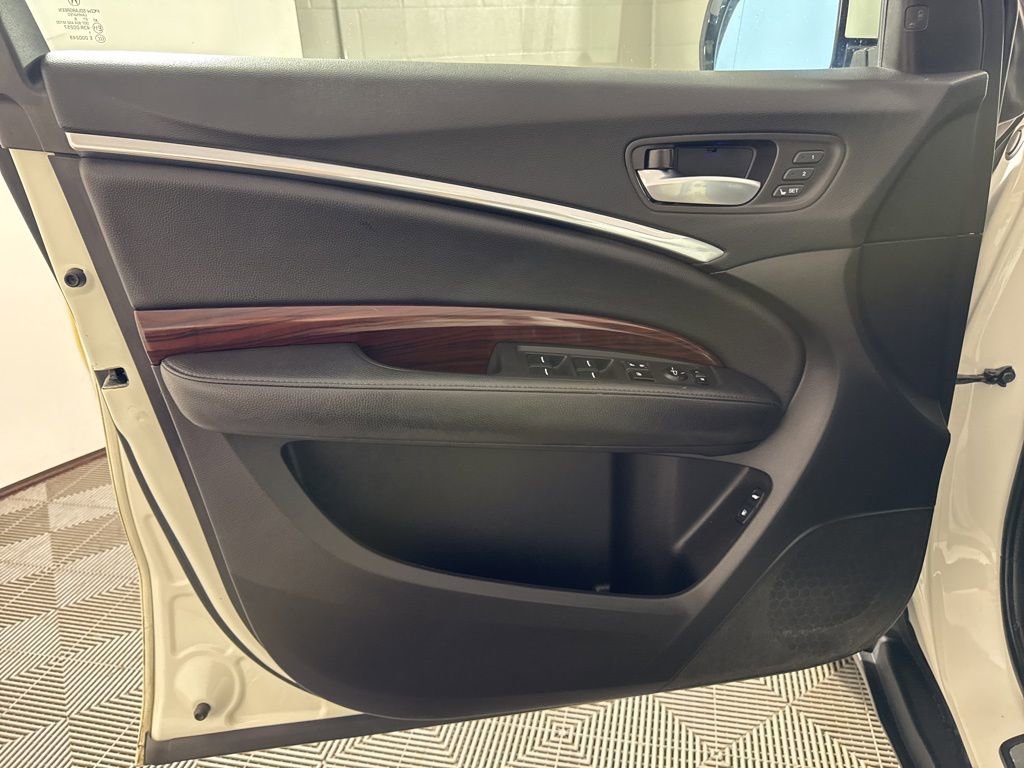 Used 2016 Acura MDX SH-AWD w/ Technology Package image 15