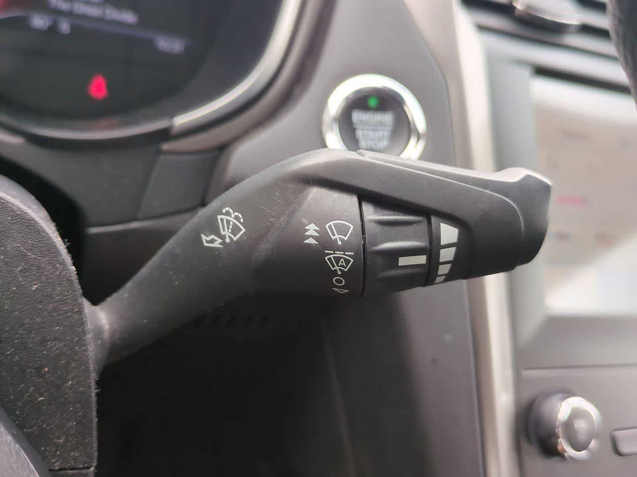 Used 2020 Ford Fusion SE FWD image 26