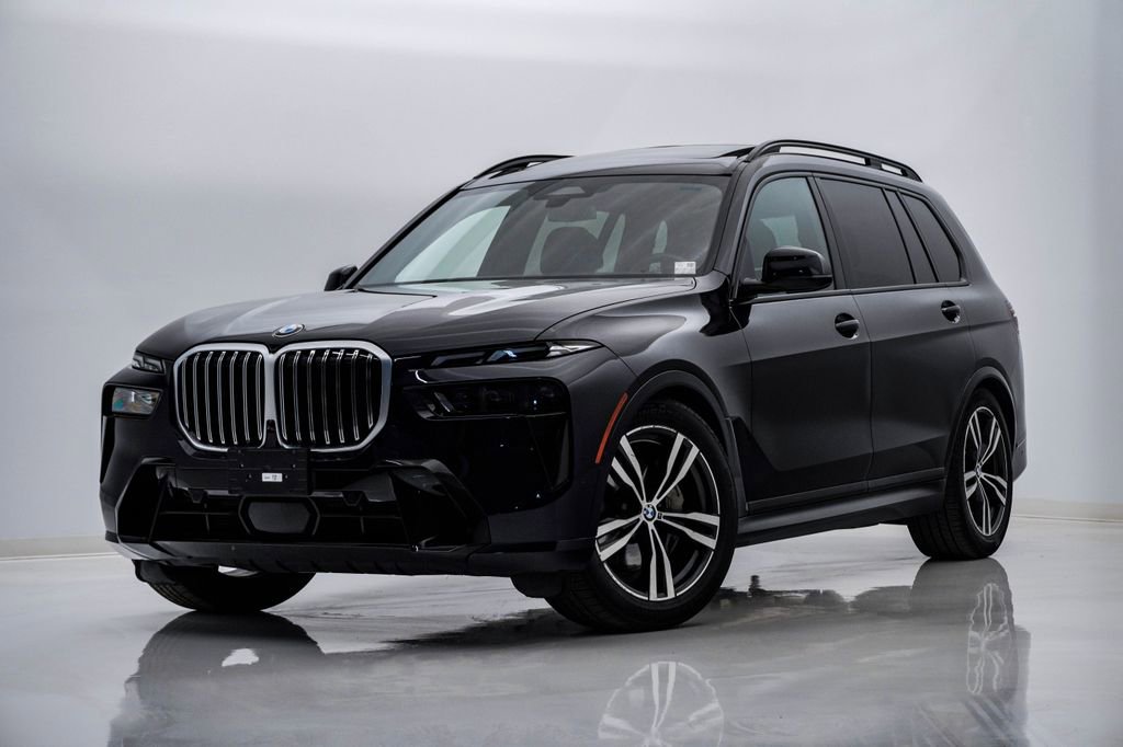 Used 2024 BMW X7 xDrive40i w/ M Sport Package image 1