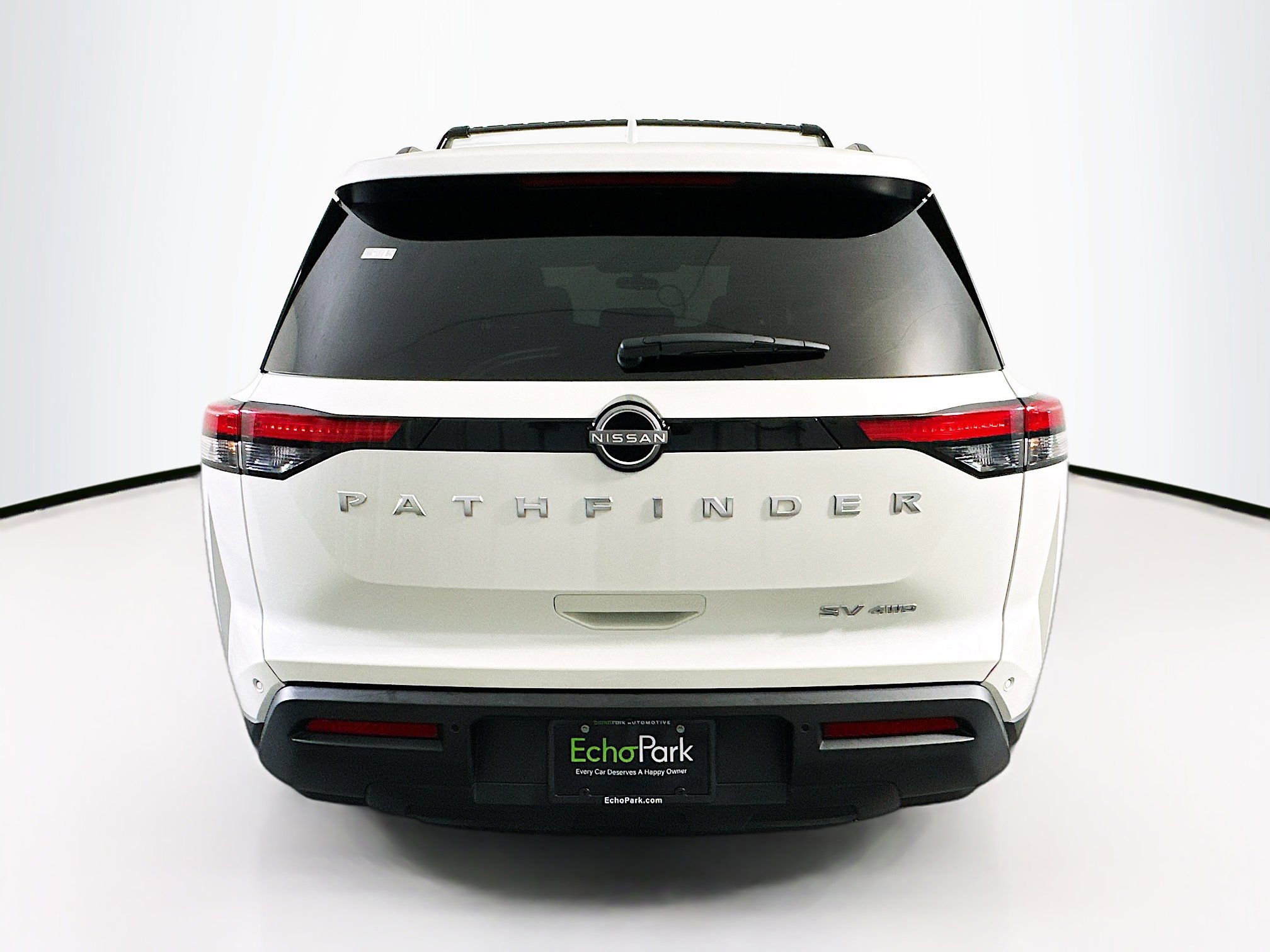 Used 2024 Nissan Pathfinder SV image 7