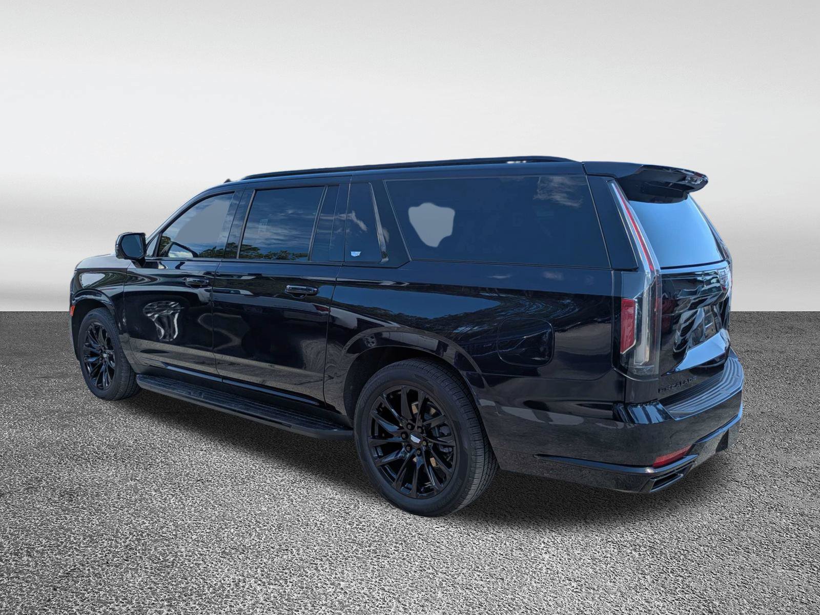 Certified 2023 Cadillac Escalade ESV Sport Platinum w/ LPO, ONYX Package AWD/4WD image 27