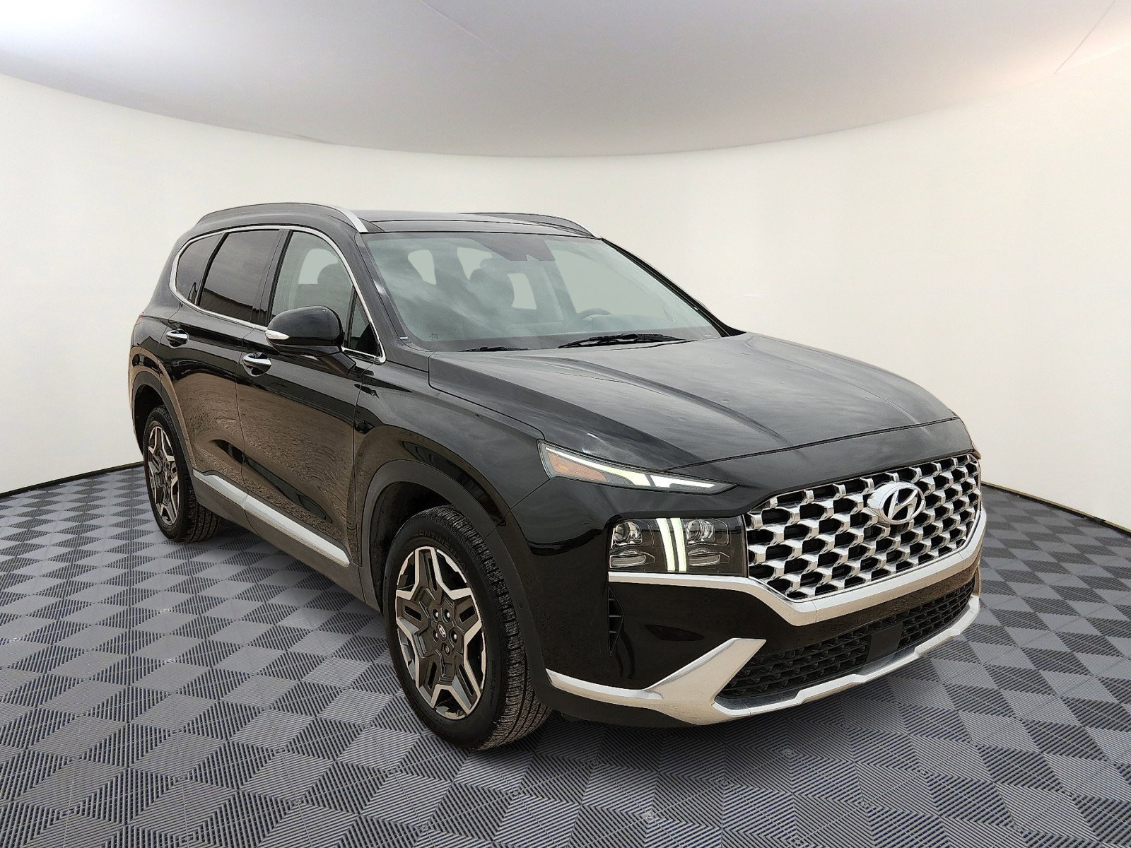 Used 2023 Hyundai Santa Fe Limited FWD image 6