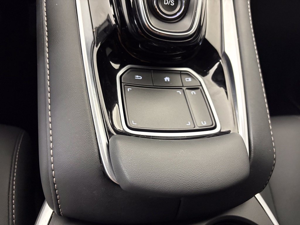 Used 2025 Acura RDX SH-AWD image 31