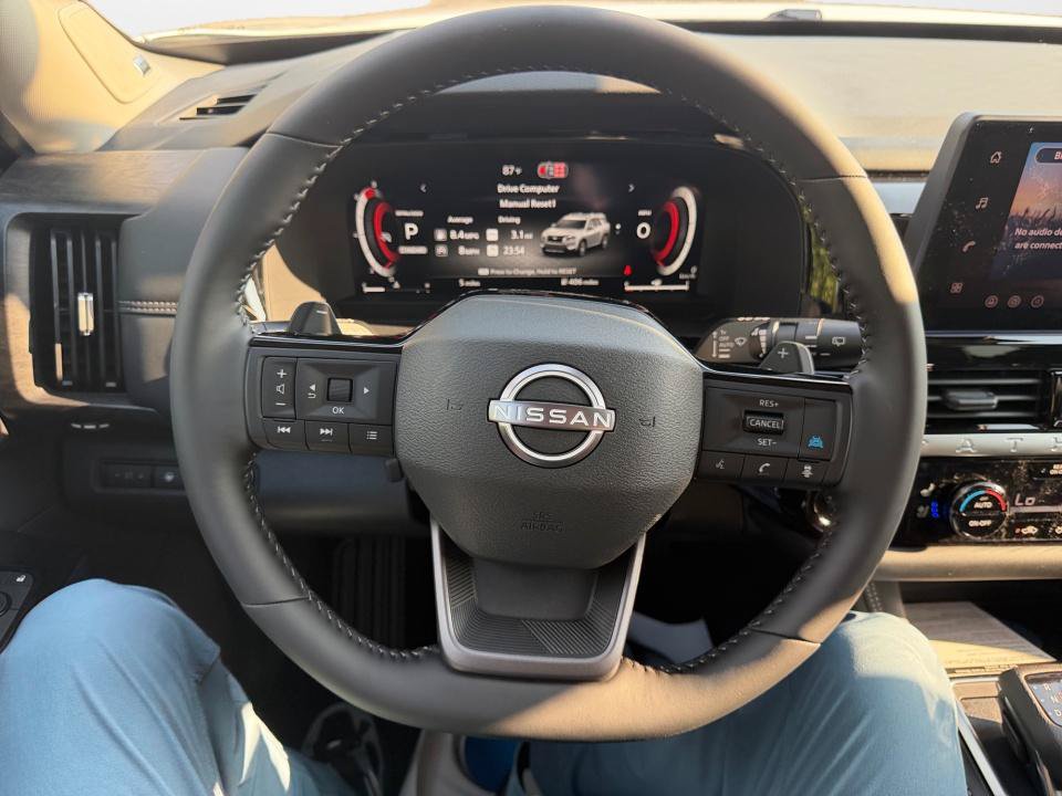New 2026 Nissan Pathfinder Platinum w/ Cargo Package FWD image 13