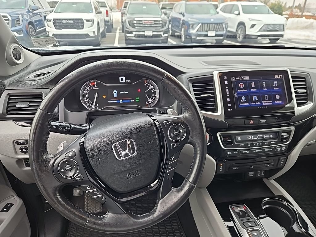 Used 2018 Honda Pilot Touring image 11