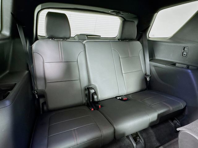 Used 2023 Chevrolet Traverse RS w/ LPO, Floor Liner Package image 29