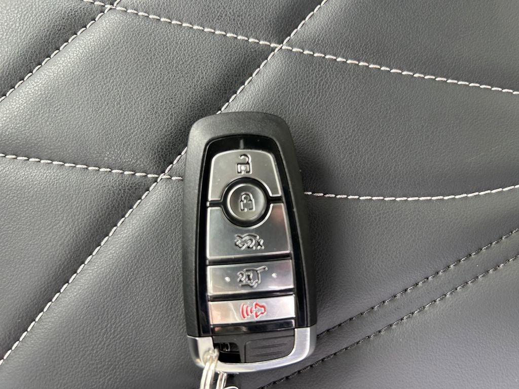 Used 2025 Ford Mustang Mach-E Select RWD image 33